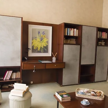 Moroni Apartment Milan