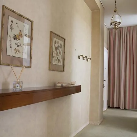 Moroni Apartment *